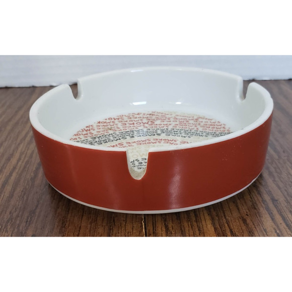 Vintage 1980's Smoking Red and White Smokes 5 Inch Ceramic 3 Slot Ashtray - Picture 2 of 7